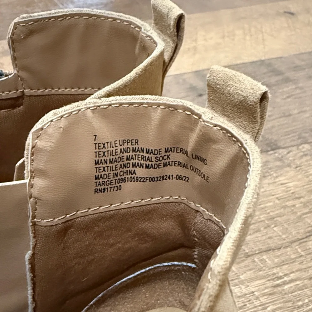 Universal Thread Light Tan Suede Ankle Boots